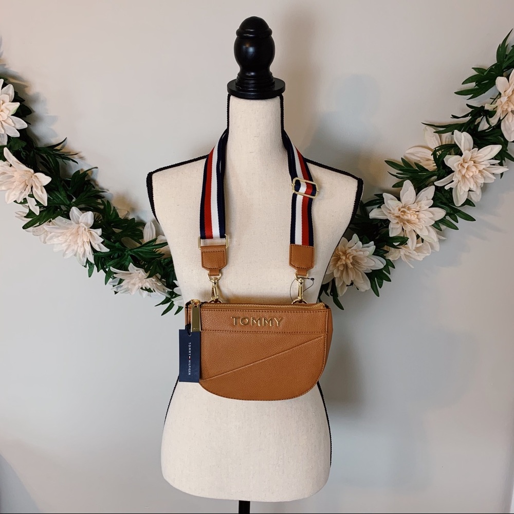NWT Tommy Hilfiger Cassie Crossbody